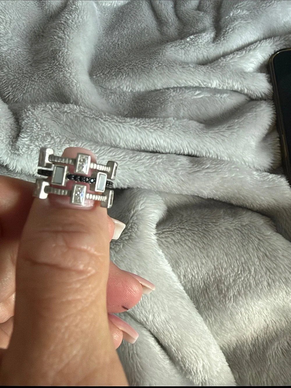Modern Geometric Silver-Tone Pink Accent Statement Ring